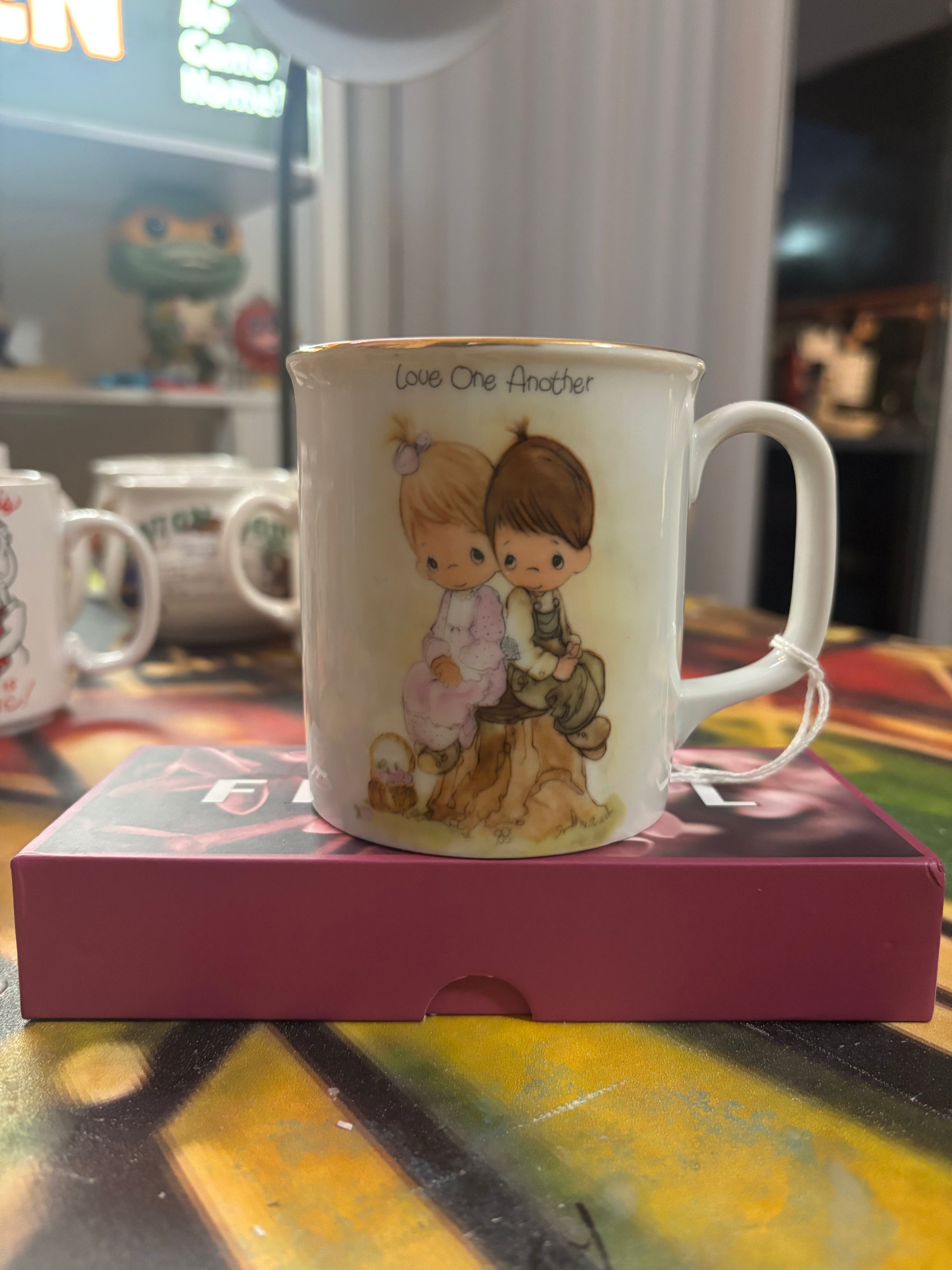 Precious moment coffee mug candle: Scented: Cherry Blossom