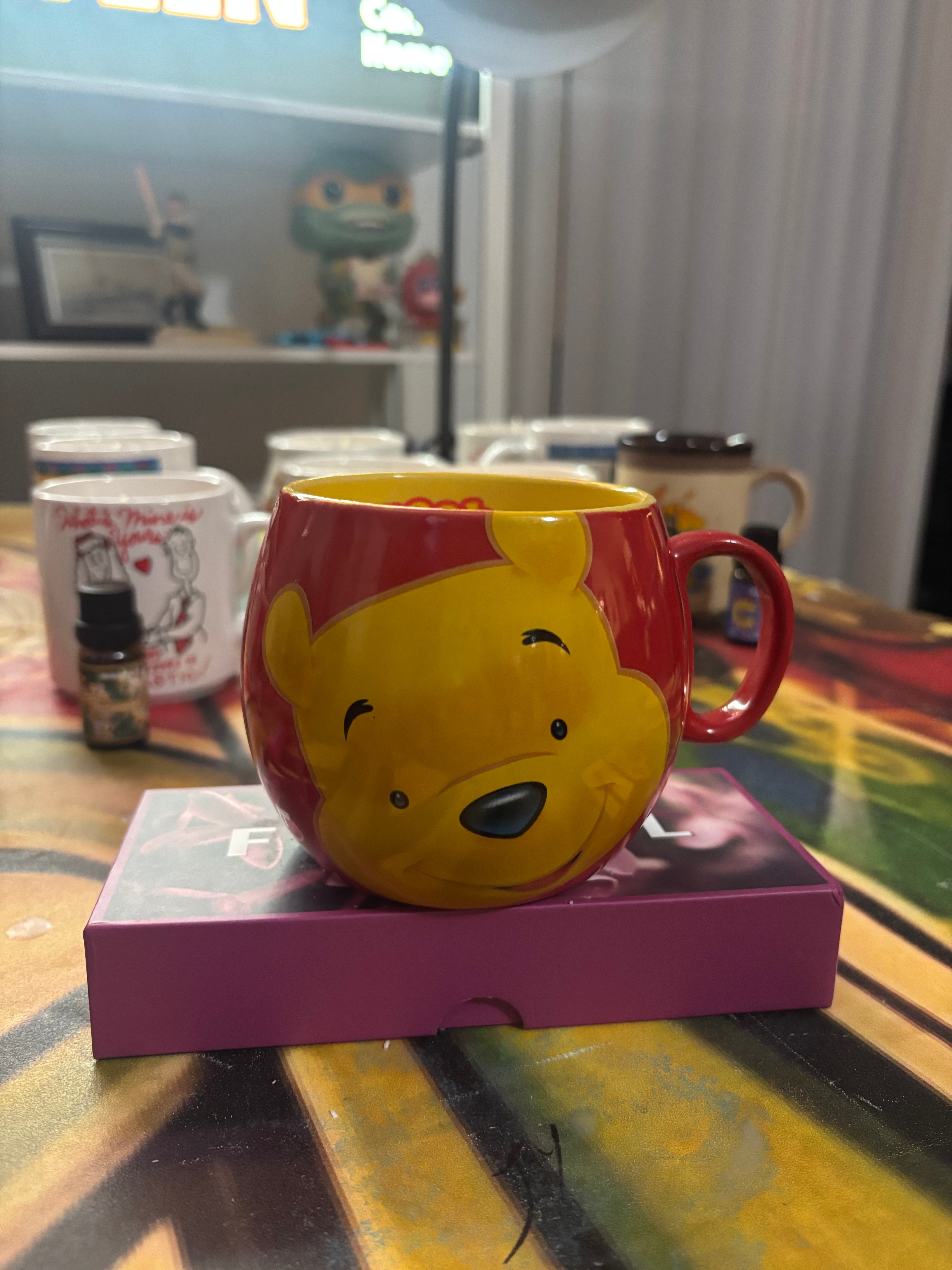 Pooh coffee mug candle: scented: Gardenia