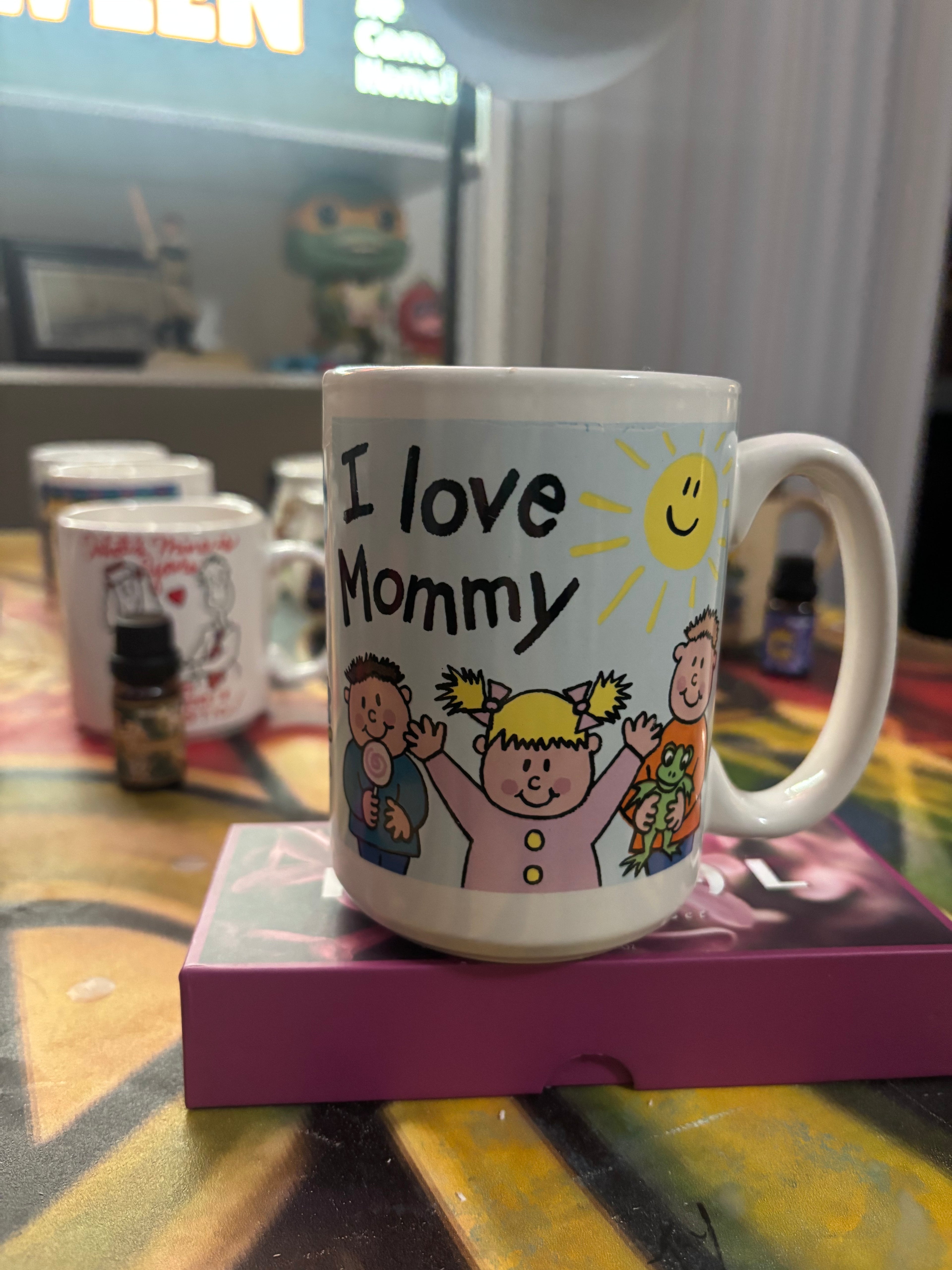 Mommy coffee mug candle: scented: Gardenia